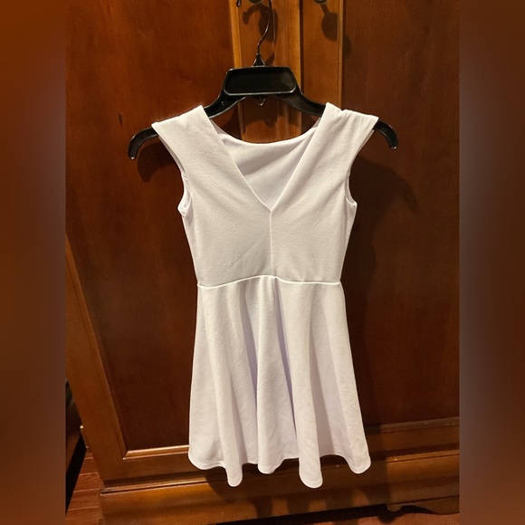UN DEUX TROIS Girls Elegant White Sleeveless Dress Size 10 - Picture 3 of 5